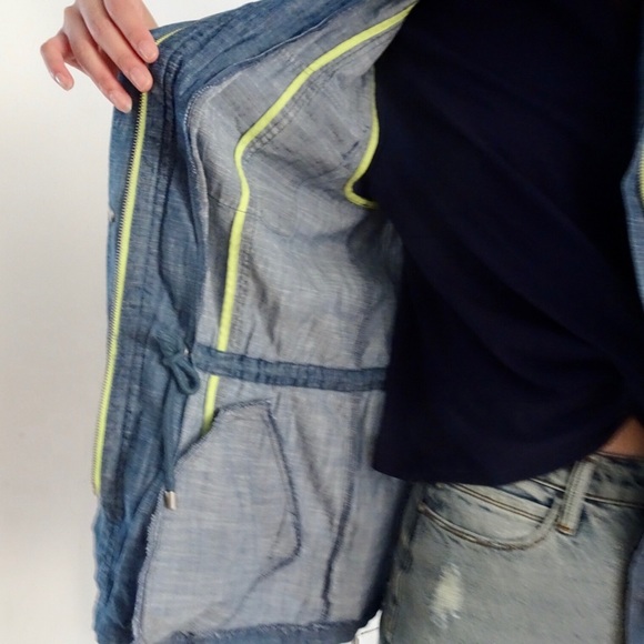 THIN DENIM VEST - Picture 4 of 5